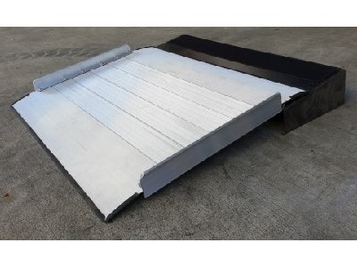 單片式斜坡板60cm