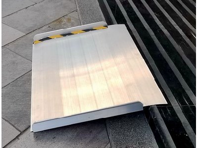 單片式斜坡板60cm﻿(B廠)